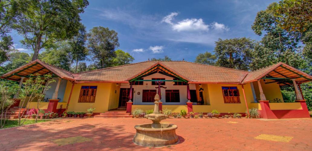 Ama Stays & Trails, Rare Earth Estate Madikeri Luaran gambar